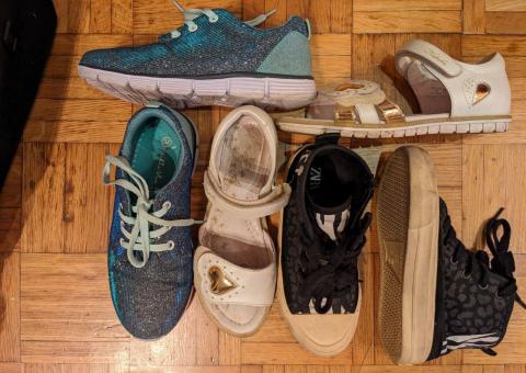 Shoes: sneakers, sandals, sneakers 