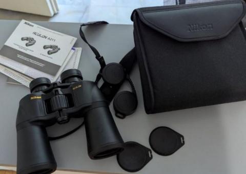 Бинокль NIKON 