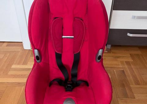 Автокресло MAXI-COSI 