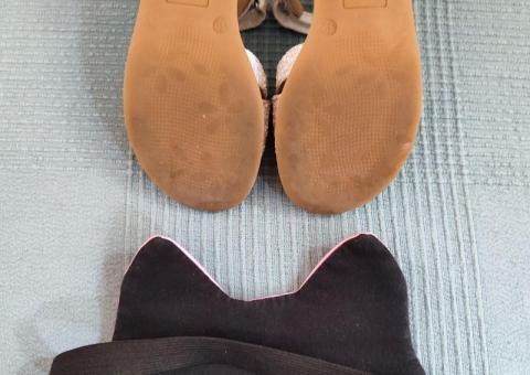 Free kids sandals and sleep mask 
