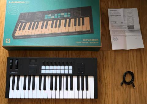 Novation Launchkey 37 MK4 MIDI Keyboard 