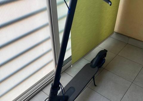 Xiaomi electric scooter 