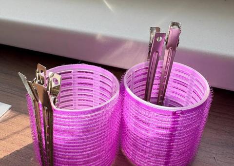 Hair curlers and clips 