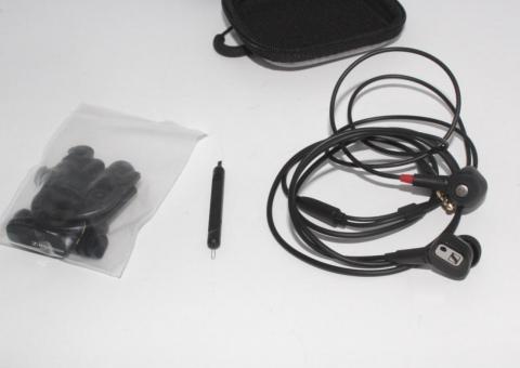 Sennheiser IE80s headphones 