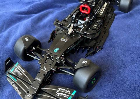 Lego Mercedes AMG F1 