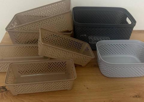 Various household goods 