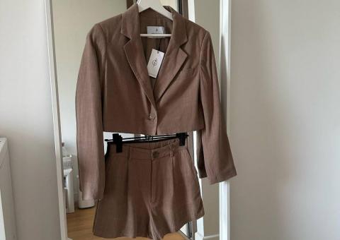 Linen suit Stradivarius 