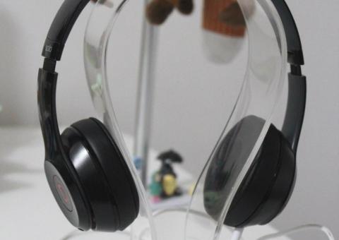 Beats Solo 2 headphones 