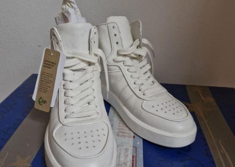Gino Rossi, Jordan sneakers 